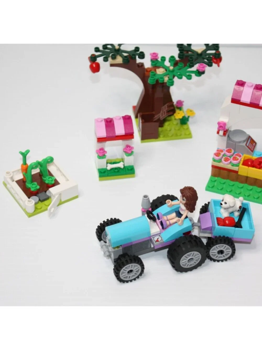 Lego Friends Sunshine Harvest Complete Set 41026 with Instructions but NO Box